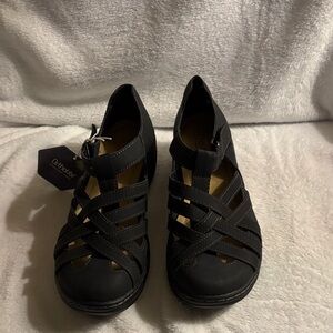 Croft & Barrow Black Crisscross Sandals